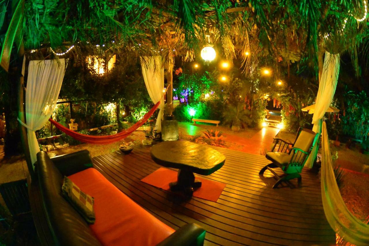 Hotel Pousada Katmandu Maresias Bagian luar foto